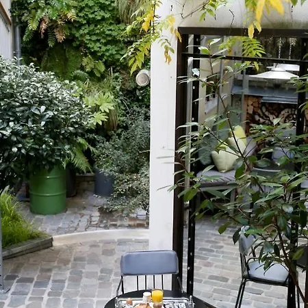 Hotel Jules & Jim 4*