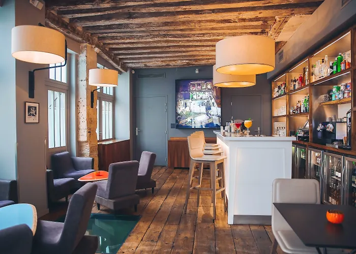 쥴 앤드 짐 4* 파리