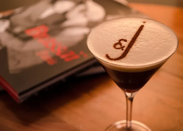 호텔 쥴 앤드 짐 4*